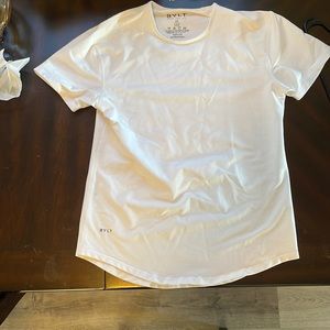 White bylt shirt. No issues